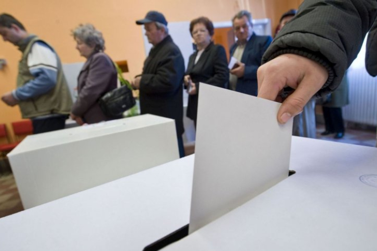 Szombaton kezdődik hivatalosan a kampány