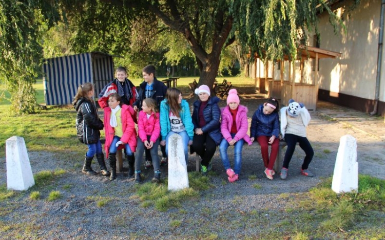 Moldáviai magyar fiatalok látogattak a magyar állam bölcsőjébe