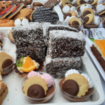 Sütivásárral segítették a kis Izabella gyógyulását