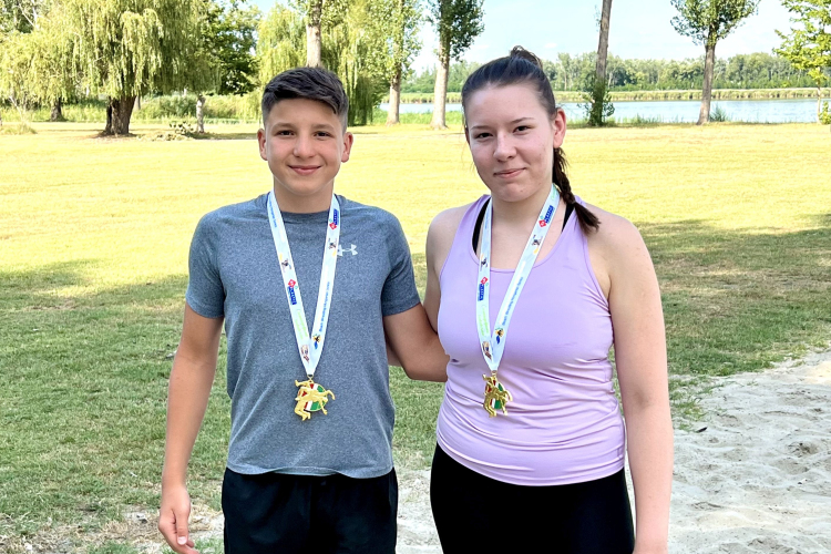 Aranyérmes félegyházi birkózók a strandbirkózó országos bajnokságon
