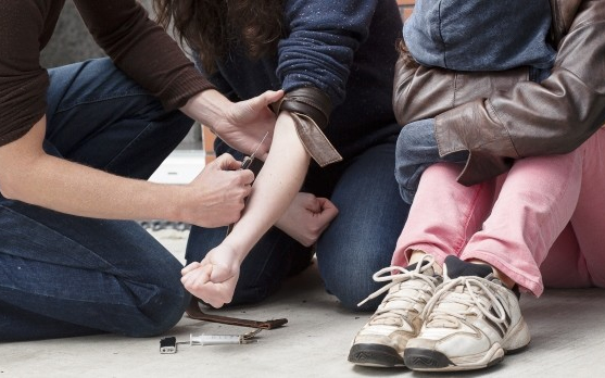 Lappangó veszedelem - Vérrel fertőz, szexuális úton kevésbé