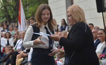 Sok kiváló tanuló kezdi meg érettségi vizsgáit a Móra Ferenc Gimnáziumban