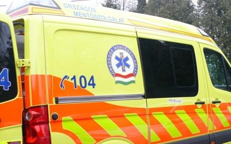 Buszbaleset Dorogon, hat gyerek is megsérült 