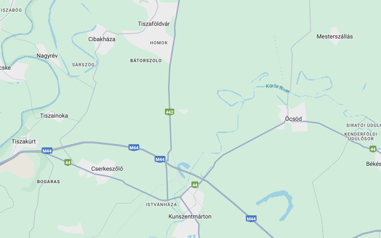 Sokan megsérültek a 442-es úton hajnalban történt buszbalesetben