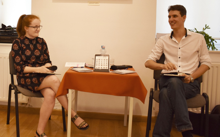 Fiatal félegyházi szerző bemutatkozása a városi könyvtárban