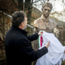 Fülöpjakab központjában avatták fel Petőfi Sándor mellszobrát