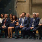 Megkapták kék szalagjaikat a Kossuth iskola végzősei