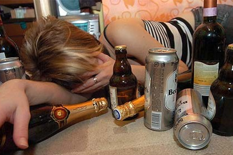 Aggasztó a helyzet - 13 évesen már isznak, és nem is keveset