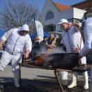 Régmúlt idők disznóvágási hangulatát idézték fel a városközpontban