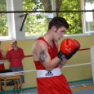 Záporoztak az ütések