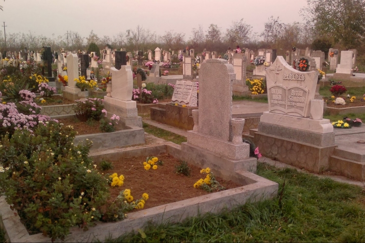 Felhívás a sírhelyek megváltásáról