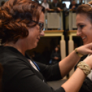 A Mezgé közel 140 végzős diákja büszke a kék szalagra