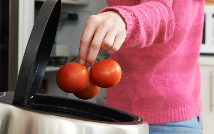 Minden évben gellérthegynyi ételt pazarlunk el