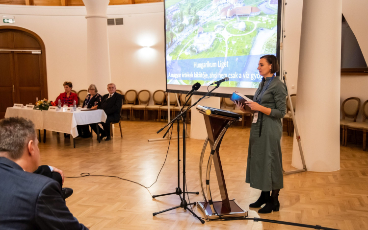  A gyógyvizek jótékony hatásairól tartottak konferenciát Lakiteleken