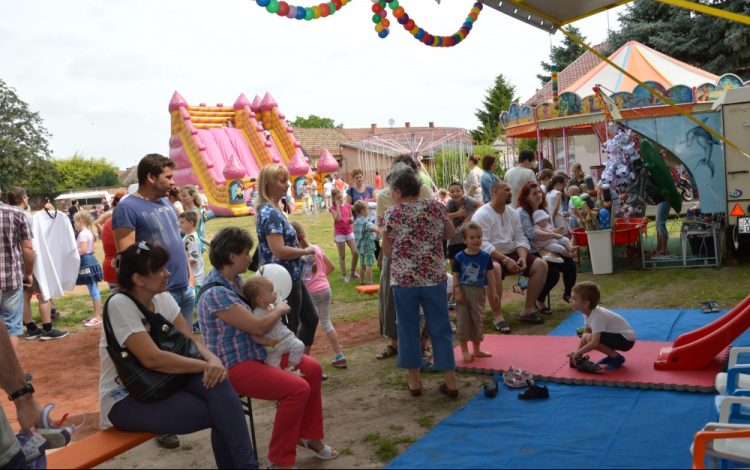 Tréfás Békás Forgatag