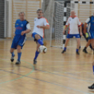 Veteránok rúgják a bőrt a Kész Arénában