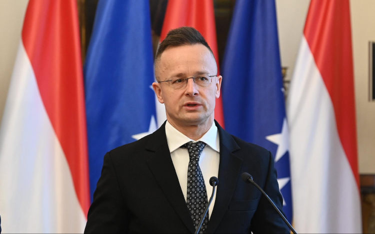 Szijjártó Péter: óriási problémákat okozhat, ha egy ország egyetlen kőolajvezetéktől függ