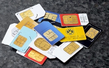 Hamarosan kidobhatja: eltűnik a telefonokból a SIM-kártya
