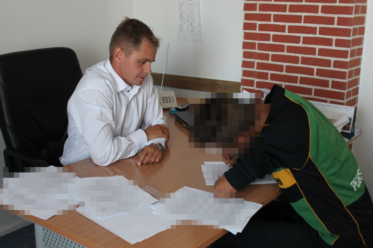 14 éves rabolt 12 évestől - VIDEÓVAL