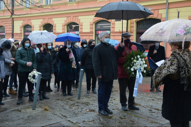 Móra Ferenc halálának 87. évfordulójára emlékeztek Kiskunfélegyházán