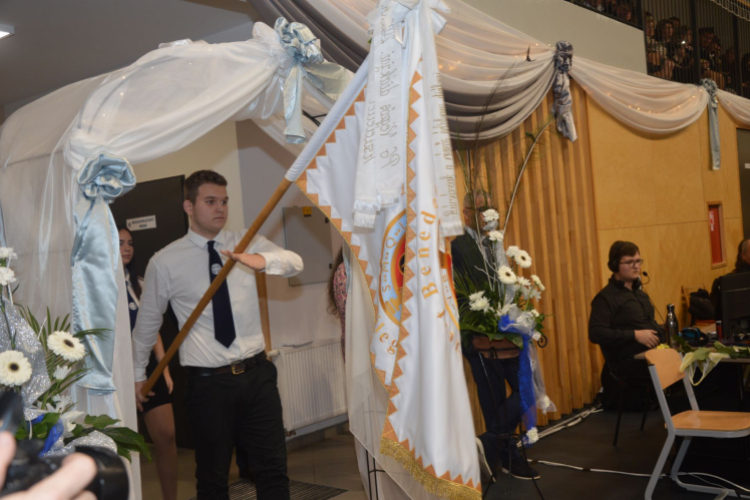 Szalagavató ünnepséget tartott a PG