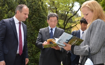 Városunkba látogatott a japán nagykövet