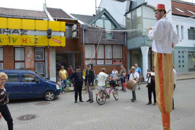 Kezdetét vette a X. Bajuszfesztivál