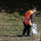 Egy nap alatt 55 tonna illegális szemetet gyűjtött össze a Magyar Közút