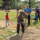 Önkéntesek szépítették meg a lakiteleki Holt-Tiszapartot