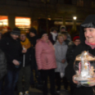 A negyedik gyertya lángja is fellobbant