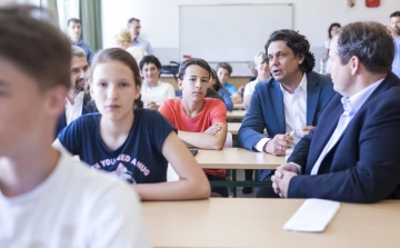 2020-ra digitális lesz a magyar oktatási rendszer