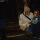 Lobog már az öröm lángja is