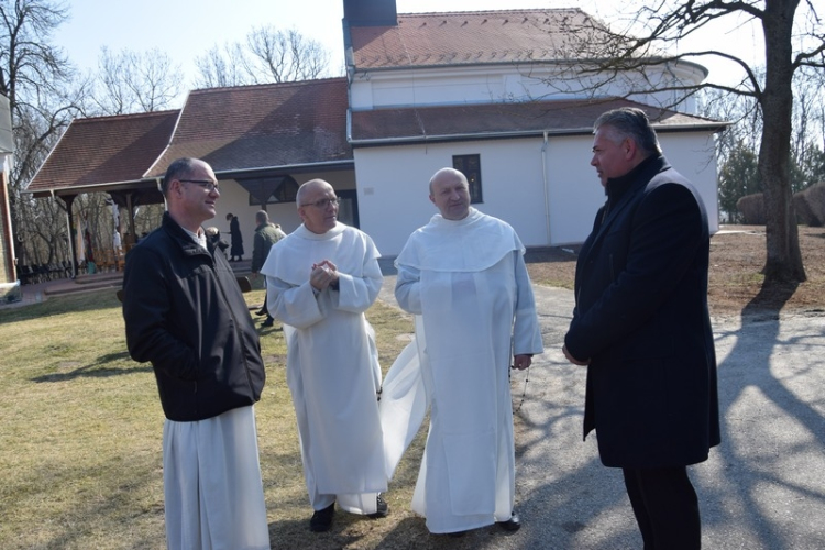 Megszépült a petőfiszállási templom