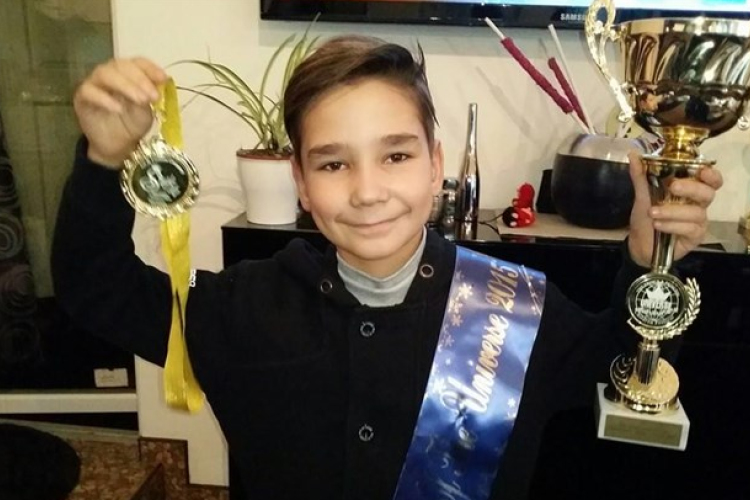 Magyar kisfiú lett a világ legszebbje