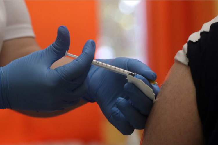 Már több mint 1,5 milliárd dózis vakcinát adtak be Kínában