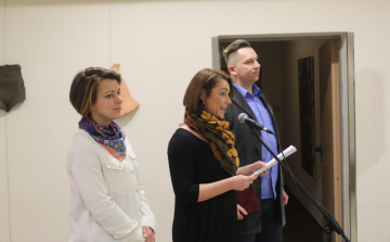 Kis Virág kerámiáiból nyílt kiállítás Békéscsabán