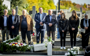 Fekete Pálra emlékeztek Kiskunfélegyházán