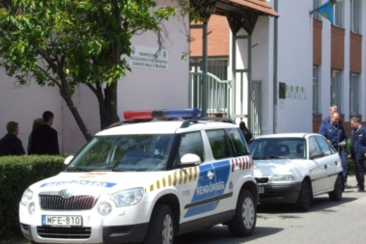 Nem találtak bombát az iskolaépületekben