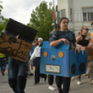 Együtt bolondoztak a végzős diákok