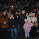 Felgyúlt a második gyertya is városunk adventi koszorúján
