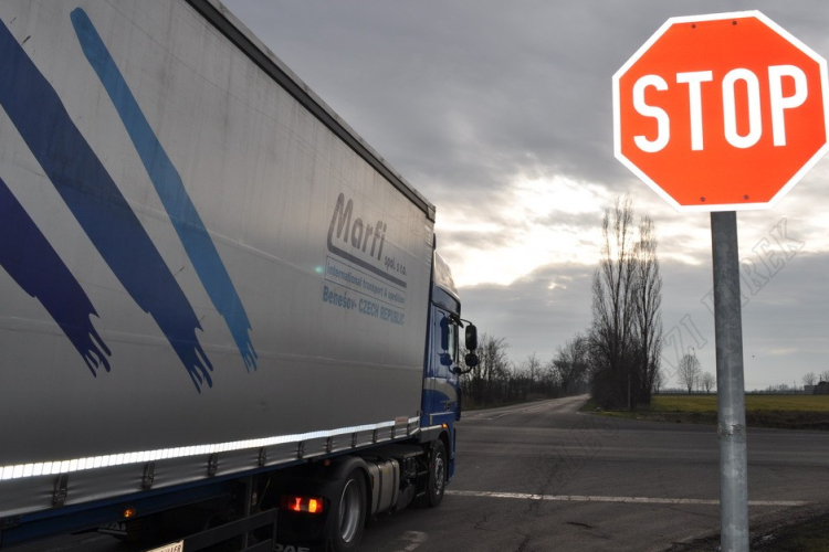 Biztonságosabbak lesznek az útkereszteződések