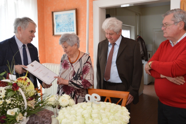 Nincs a szalonnánál finomabb étel