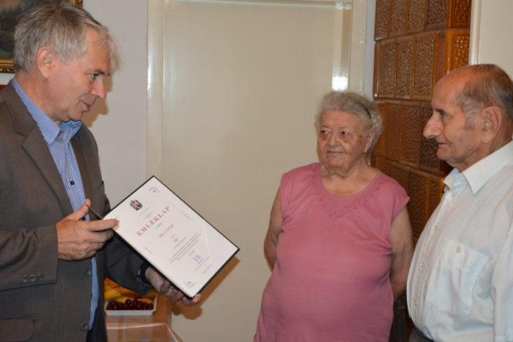 90 évesen is örökmozgó és tevékeny