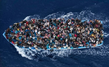 Elsüllyedt egy migránsokat szállító hajó a török partoknál, többen meghaltak