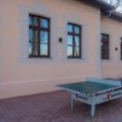 Laktanyából gyermekjóléti központ műemléképületben: egyedi fejlesztéssel gazdagodott Kecskemét