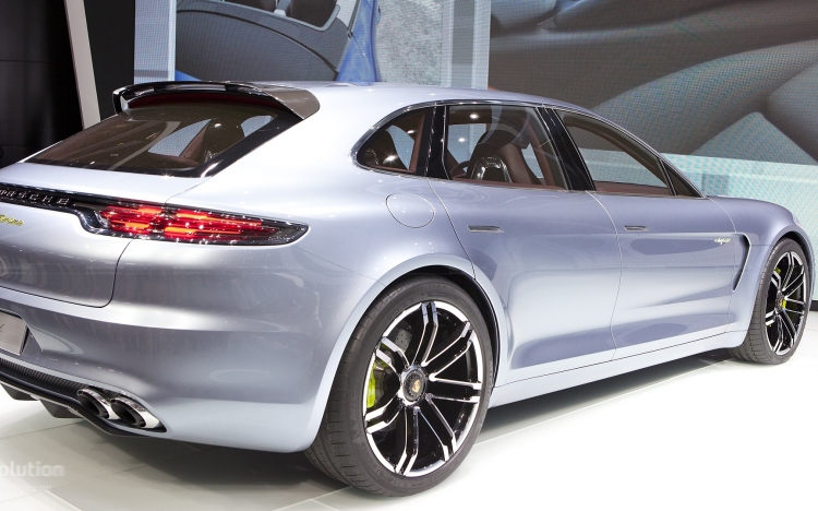 Egy Porsche ébredése: íme, a Panamera Sport Turismo