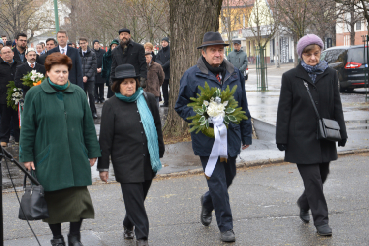 Koszorúzási Ünnepség a Petőfi Emlékháznál