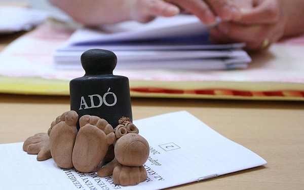 Megkezdődött a folyószámla-kivonatok és a pótlékértesítők kiküldése