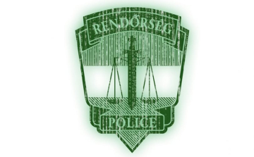 150 embert csaphatott be az internetes autóalkatrész-csaló