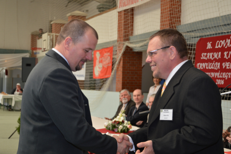 Átvették díjaikat a húsipari szakma kiváló diákjai